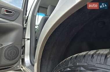 Позашляховик / Кросовер Hyundai Tucson 2006 в 