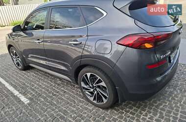 Внедорожник / Кроссовер Hyundai Tucson 2019 в 