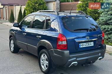 Внедорожник / Кроссовер Hyundai Tucson 2008 в 
