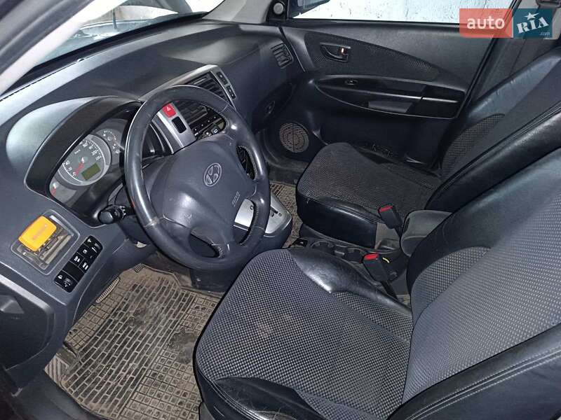Позашляховик / Кросовер Hyundai Tucson 2009 в Дніпрі