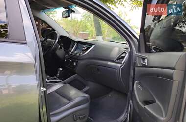 Внедорожник / Кроссовер Hyundai Tucson 2017 в 