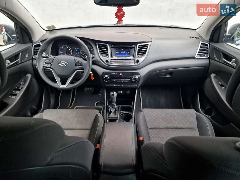 Позашляховик / Кросовер Hyundai Tucson 2016 в Одесі