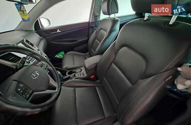 Позашляховик / Кросовер Hyundai Tucson 2017 в 