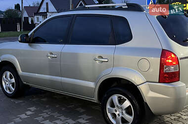 Внедорожник / Кроссовер Hyundai Tucson 2007 в 