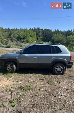 Внедорожник / Кроссовер Hyundai Tucson 2006 в 