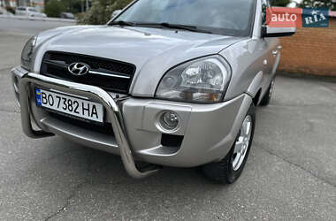 Позашляховик / Кросовер Hyundai Tucson 2005 в 