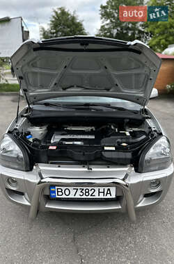 Позашляховик / Кросовер Hyundai Tucson 2005 в 