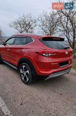 Позашляховик / Кросовер Hyundai Tucson 2017 в 
