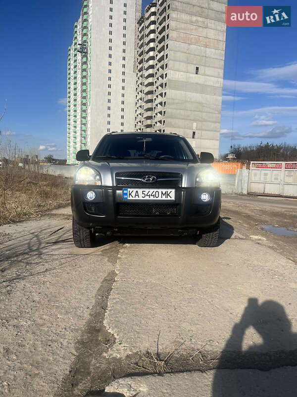 Внедорожник / Кроссовер Hyundai Tucson 2011 в Киеве