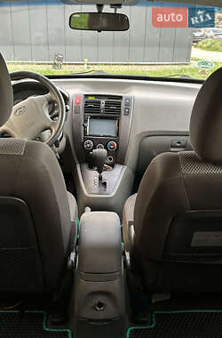 Позашляховик / Кросовер Hyundai Tucson 2008 в 