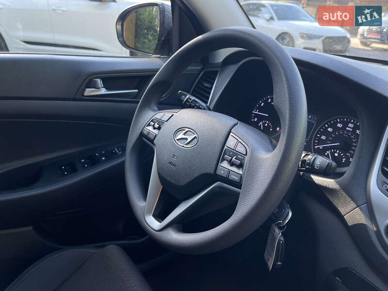 Внедорожник / Кроссовер Hyundai Tucson 2016 в Ровно