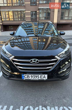 Внедорожник / Кроссовер Hyundai Tucson 2016 в Чернигове