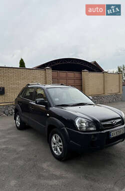 Внедорожник / Кроссовер Hyundai Tucson 2010 в Харькове