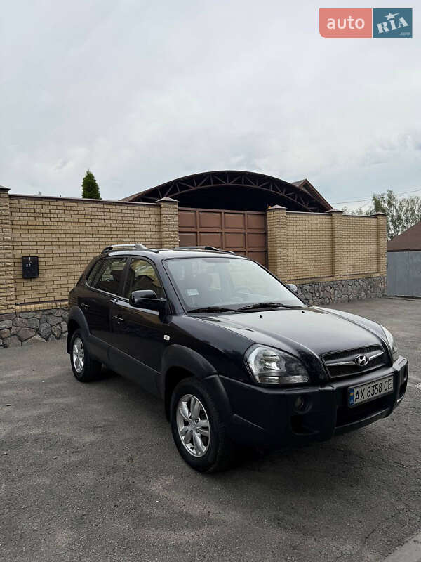Позашляховик / Кросовер Hyundai Tucson 2010 в 