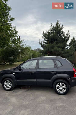 Позашляховик / Кросовер Hyundai Tucson 2010 в 