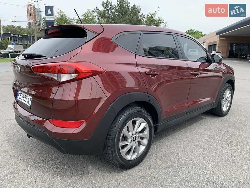 Внедорожник / Кроссовер Hyundai Tucson 2015 в Днепре