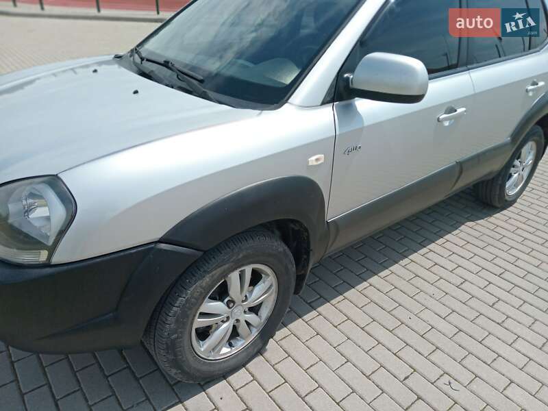 Внедорожник / Кроссовер Hyundai Tucson 2011 в Бучаче фото 5 Внедорожник / Кроссовер Hyundai Tucson 2011 в Бучаче