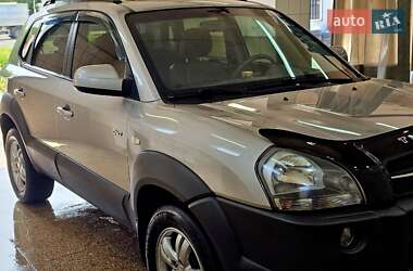 Внедорожник / Кроссовер Hyundai Tucson 2007 в 