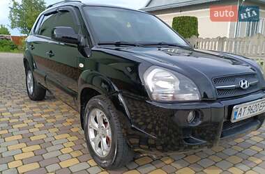 Внедорожник / Кроссовер Hyundai Tucson 2008 в 