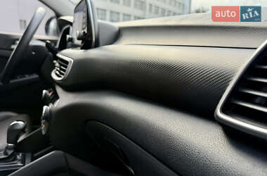 Внедорожник / Кроссовер Hyundai Tucson 2019 в 