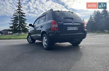 Внедорожник / Кроссовер Hyundai Tucson 2007 в 