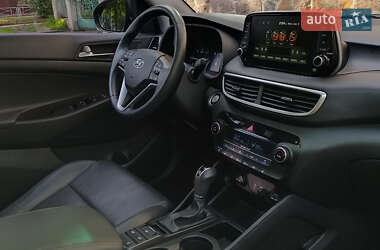 Внедорожник / Кроссовер Hyundai Tucson 2019 в 