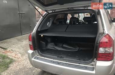 Внедорожник / Кроссовер Hyundai Tucson 2007 в 