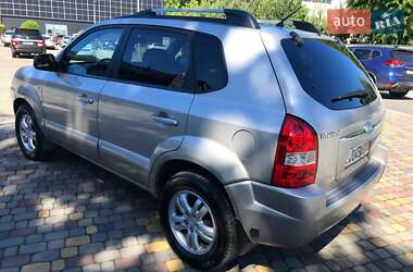 Внедорожник / Кроссовер Hyundai Tucson 2007 в 