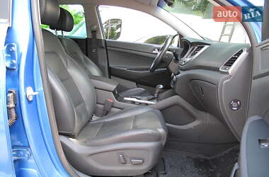 Внедорожник / Кроссовер Hyundai Tucson 2017 в 