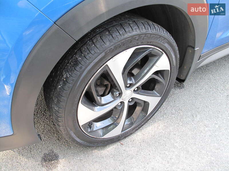 Внедорожник / Кроссовер Hyundai Tucson 2017 в Киеве