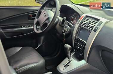 Внедорожник / Кроссовер Hyundai Tucson 2006 в 