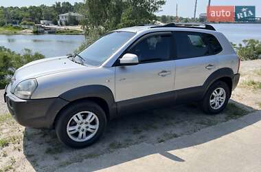 Внедорожник / Кроссовер Hyundai Tucson 2006 в 