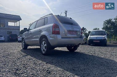 Внедорожник / Кроссовер Hyundai Tucson 2006 в 