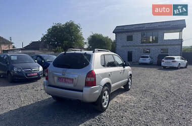 Внедорожник / Кроссовер Hyundai Tucson 2006 в 