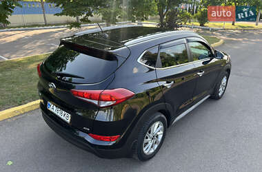Внедорожник / Кроссовер Hyundai Tucson 2017 в 