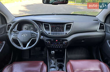 Внедорожник / Кроссовер Hyundai Tucson 2017 в 