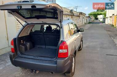 Внедорожник / Кроссовер Hyundai Tucson 2007 в 