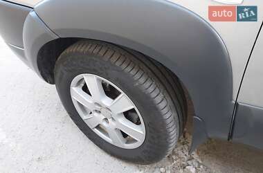 Внедорожник / Кроссовер Hyundai Tucson 2007 в 