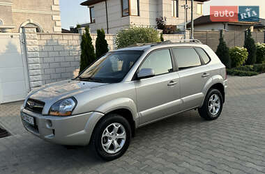 Внедорожник / Кроссовер Hyundai Tucson 2008 в 