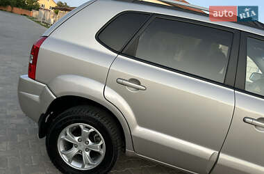 Внедорожник / Кроссовер Hyundai Tucson 2008 в 
