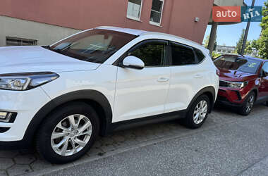 Внедорожник / Кроссовер Hyundai Tucson 2018 в 
