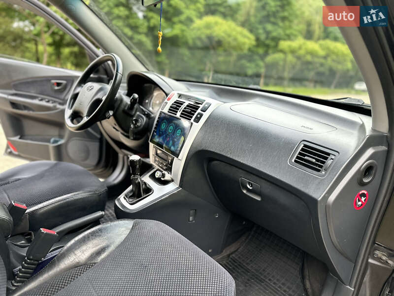 Позашляховик / Кросовер Hyundai Tucson 2005 в Дрогобичі