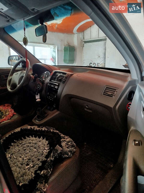 Позашляховик / Кросовер Hyundai Tucson 2005 в Черкасах