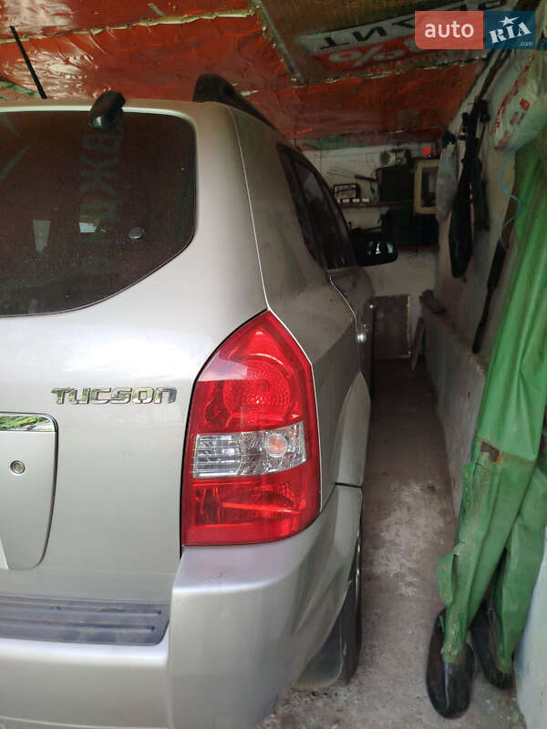 Позашляховик / Кросовер Hyundai Tucson 2005 в Черкасах