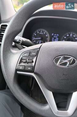 Внедорожник / Кроссовер Hyundai Tucson 2019 в 