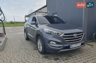 Внедорожник / Кроссовер Hyundai Tucson 2015 в 