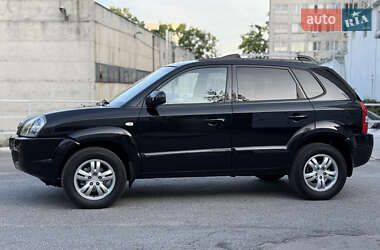 Внедорожник / Кроссовер Hyundai Tucson 2008 в 