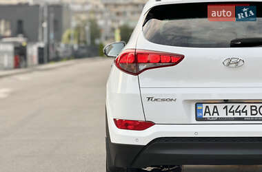 Внедорожник / Кроссовер Hyundai Tucson 2017 в 
