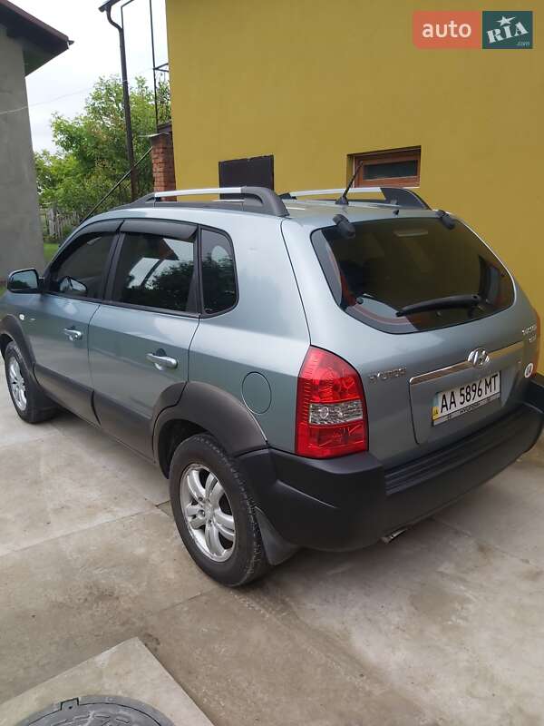 Внедорожник / Кроссовер Hyundai Tucson 2006 в Ревном фото 5 Внедорожник / Кроссовер Hyundai Tucson 2006 в Ревном