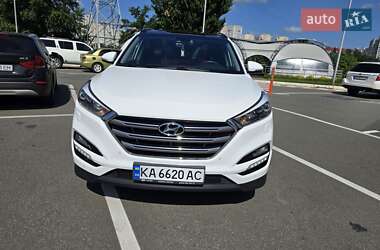 Внедорожник / Кроссовер Hyundai Tucson 2017 в 